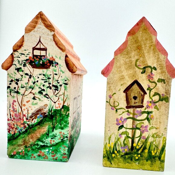 Hand-Painted Miniature Birdhouses Set Of 2 Floral Designs L Magee 4" Gift Decor - Picture 2 of 8
